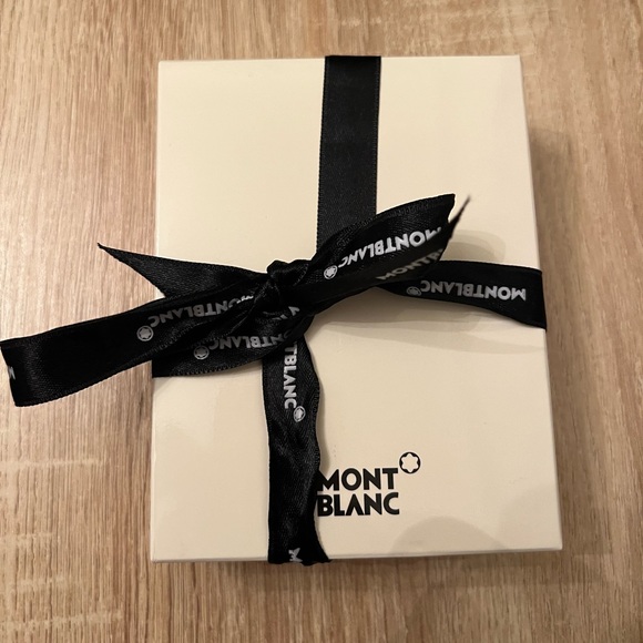 Montblanc Meisterstuck Card Holder - Picture 7 of 7